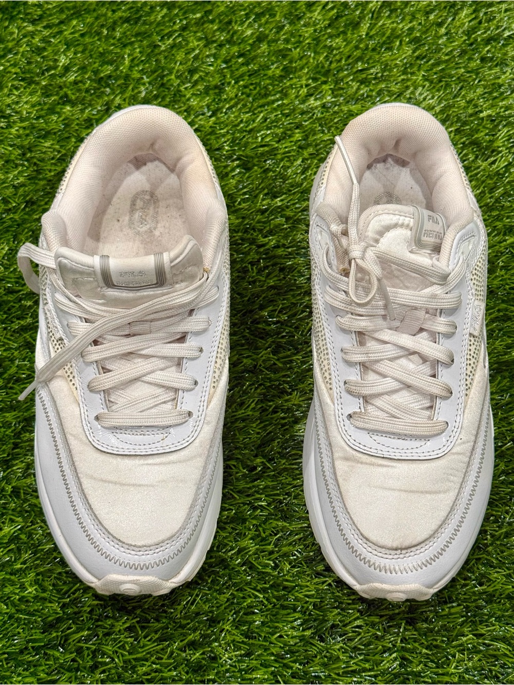 FILA Renno Crystals (also known as the FILA Heritage Renno Crystals) size 9